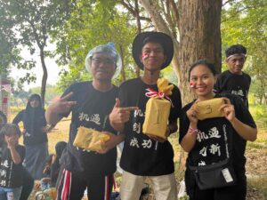 Dokumentasi Peserta RMB Pare mengikuti upacara HUT RI ke-79 di Candi Tegowangi