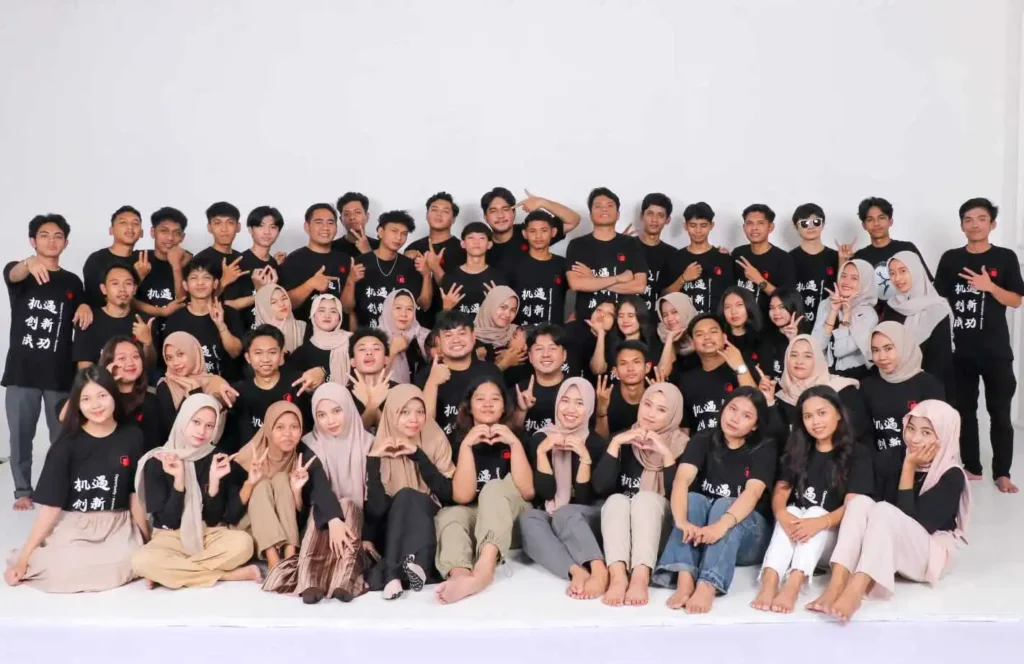 Foto bersama peserta kursus mandarin pare terbaik RMB Pare