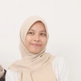 Foto Diana Putri, Alumni Beasiswa Luar Negeri, testimoni pengalaman belajar interaktif dengan tutor native di RMB Pare.